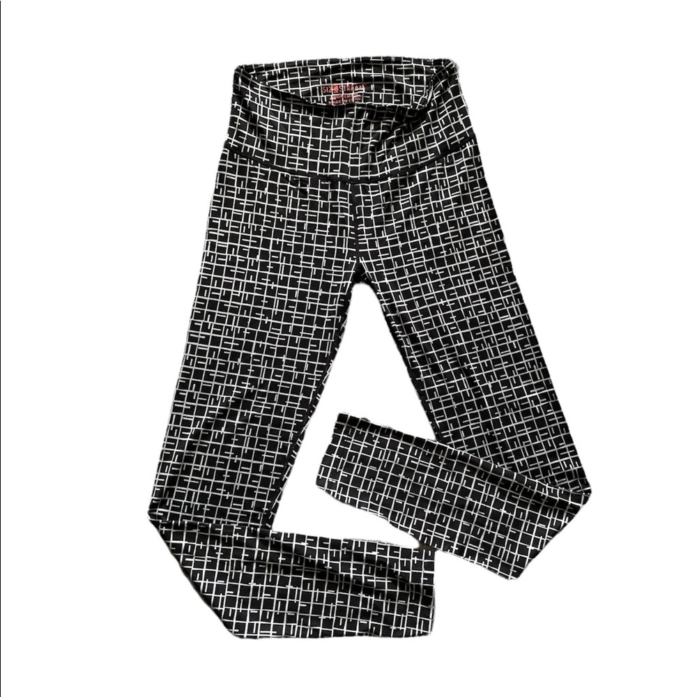 New Women’s Exercise Activity Leggings Sz M